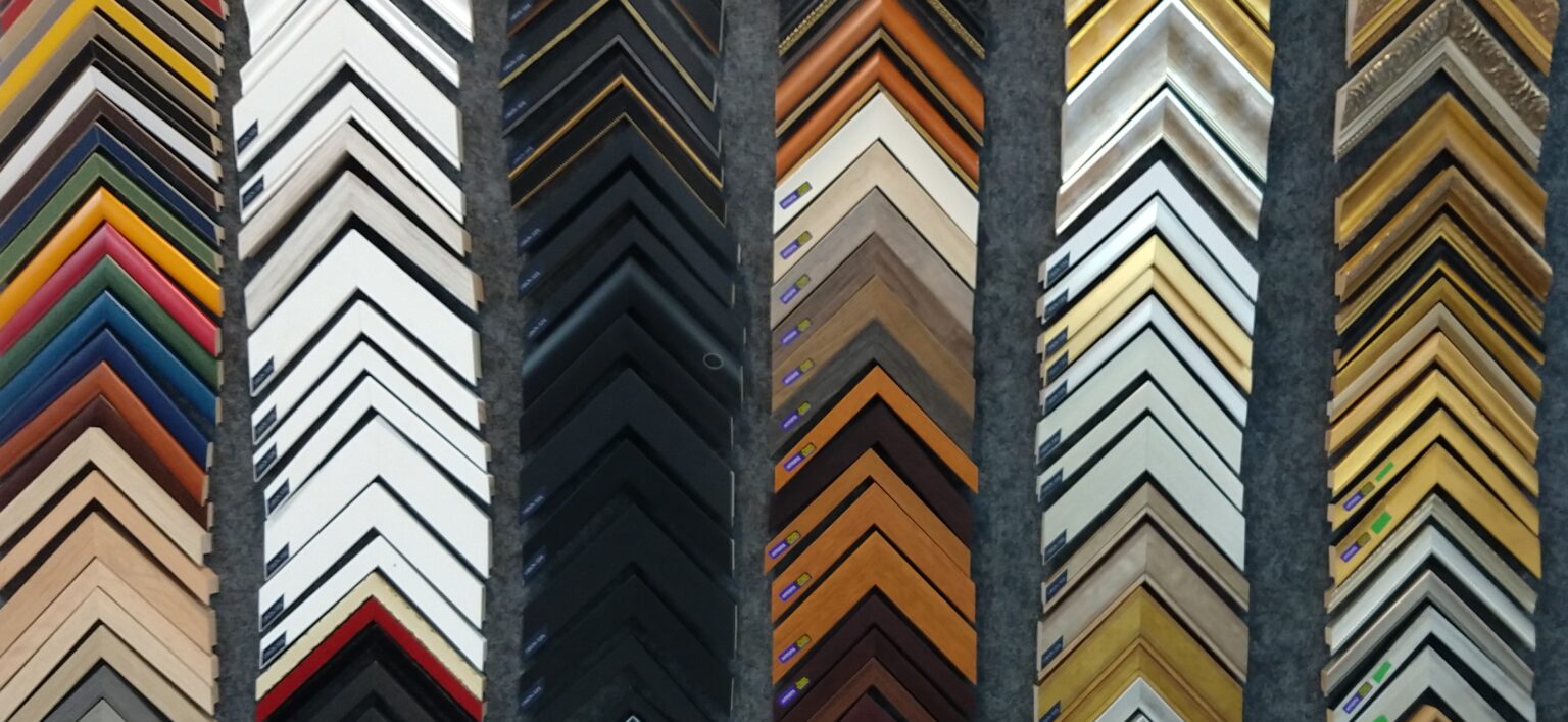 Adelaide Hills Framing Quality framing, affordable prices.